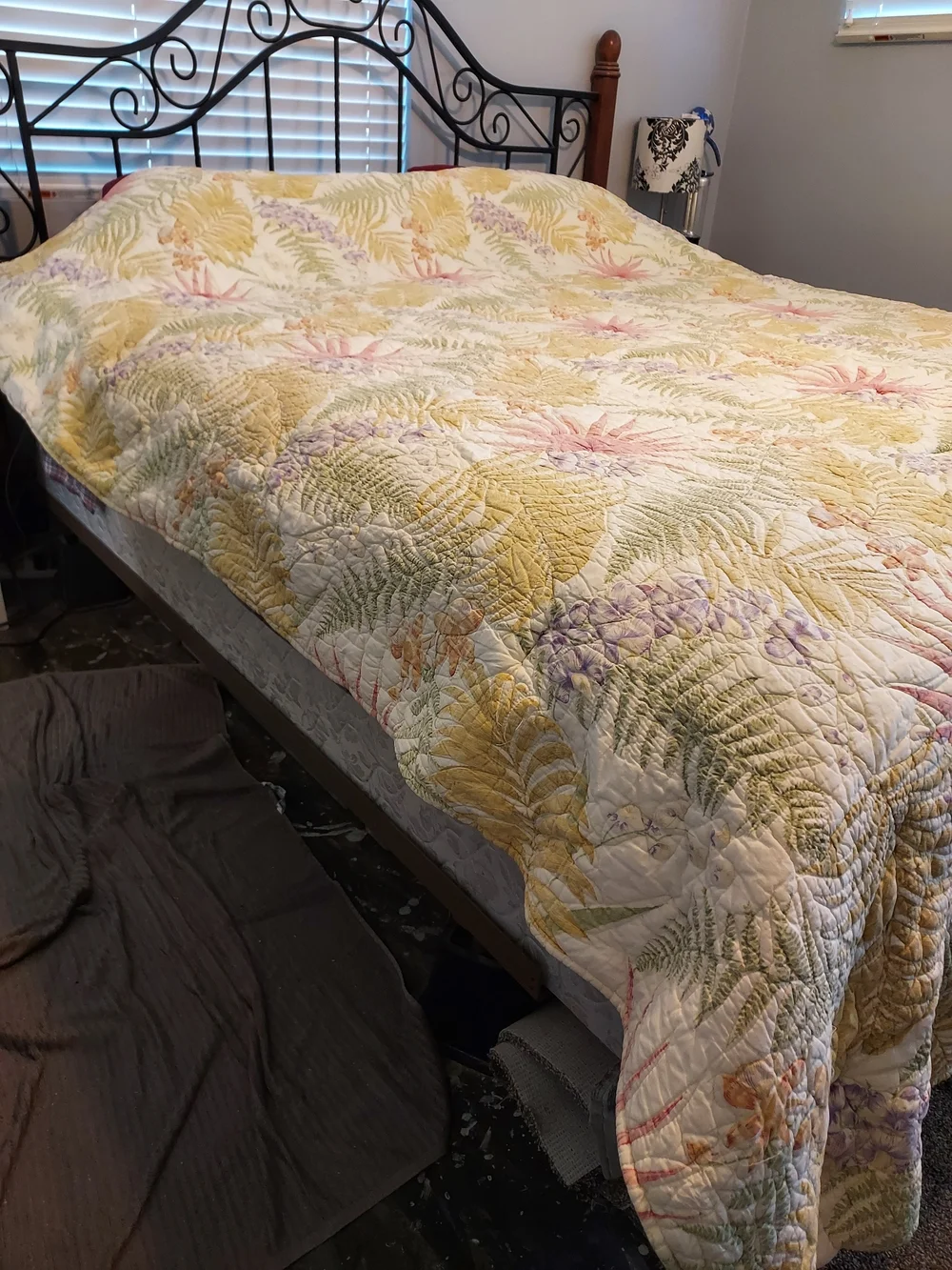VTG Liz Claiborne BON AIRE Tropical Botanical Floral Quilt King/Queen 92x100